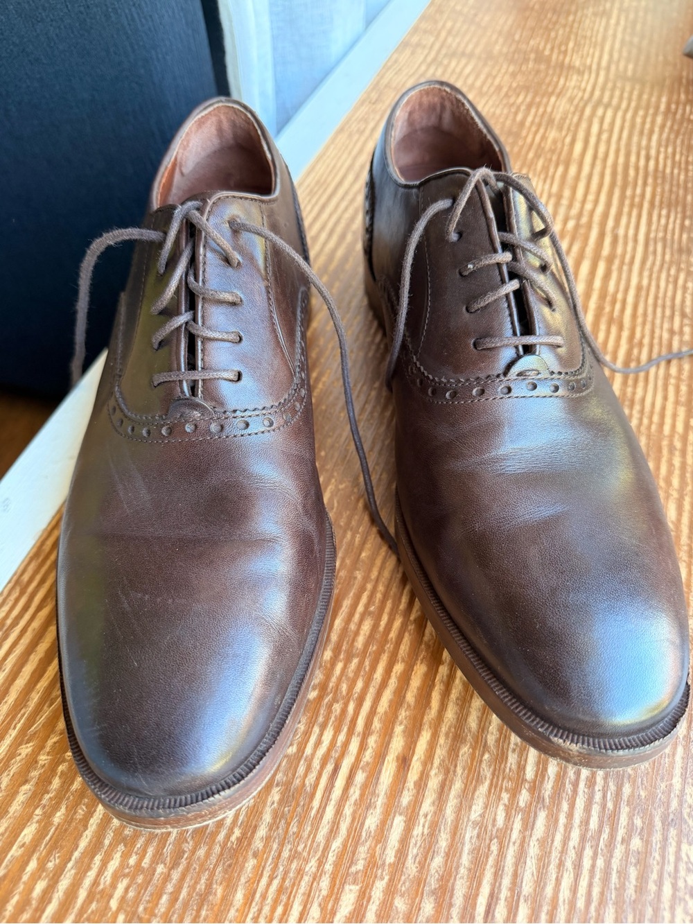 Cole Haan. Classic Men's Brown Leather Oxford Dress Shoes